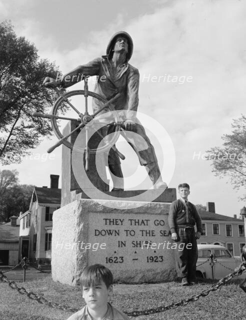The bronze fisherman, a memorial to men lost at sea..., Gloucester, Massachusetts, 1943. Creator: Gordon Parks.