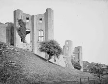 Kenilworth Castle, Kenilworth, Warwickshire, c1860-c1922. Artist: Henry Taunt
