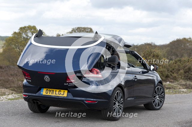 2011 Volkswagen EOS 2.0 Tdi Artist: Unknown.