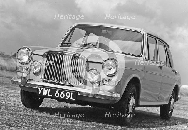 1972 Vanden Plas 1300 Princess. Creator: Unknown.