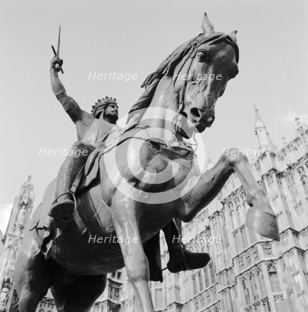 Statue of Richard the Lionheart, Old Palace Yard, Westminster, London, c1945-c1980. Artist: Eric de Maré.