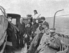 'La Mission Joffre-Viviani en Amerique; Sur la Lorraine: de gauche a droite, au fond, le..., 1917. Creator: Unknown.