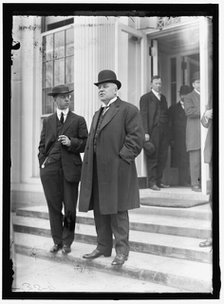 Men at White House, Washington, D.C., between 1913 and 1917. Creator: Harris & Ewing.