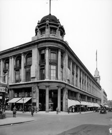 Whiteleys Department Store, Queensway, Bayswater, London, 1921. Artist: Bedford Lemere and Company