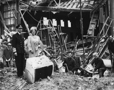 The King and Queen survey bomb damage, Buckingham Palace, London, WWII, 1940. Artist: Unknown