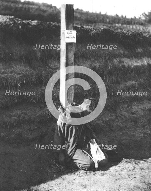 ''Un Exemple, Traitre a son pays', 1914. Creator: Unknown.