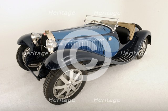 Bugatti type 55 1932. Artist: Simon Clay.