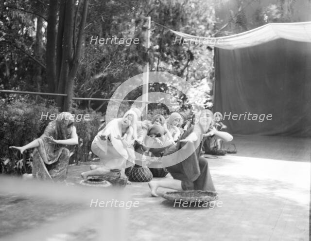 Ruth St. Denis dancers, between 1910 and 1935. Creator: Arnold Genthe.