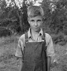 Migratory boy in squatter camp, Washington, Yakima Valley, 1939. Creator: Dorothea Lange.