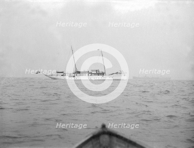 Motor yacht 'Pioneer', 1915. Creator: Kirk & Sons of Cowes.