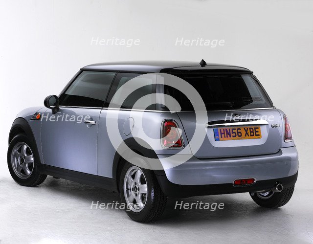 2006 Mini Cooper Artist: Unknown.