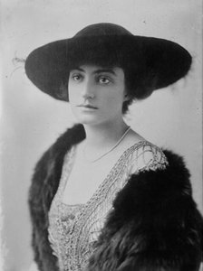 Mrs. David Crompton, between c1915 and c1920. Creator: Bain News Service.