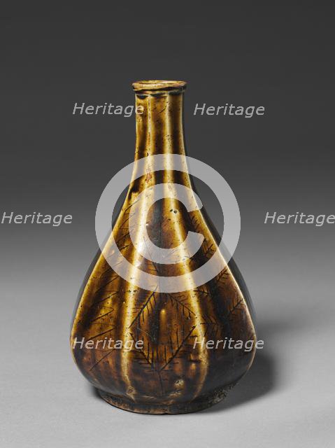 Eight-faceted Bottle, 1800s-1900s. Creator: Unknown.