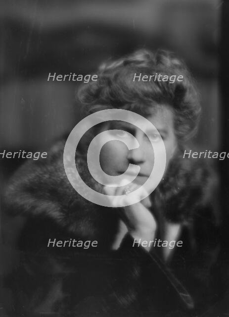 Woodrow, Nancy, Mrs., portrait photograph, 1915 Nov. 2. Creator: Arnold Genthe.