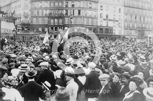 Reservists at Gare de L'Est, Paris, between c1914 and c1915. Creator: Bain News Service.