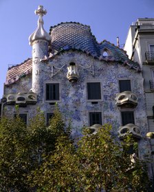 Façade of the Batllo House on the Passeig de Gracia, work by architect Antoni Gaudí i Cornet.