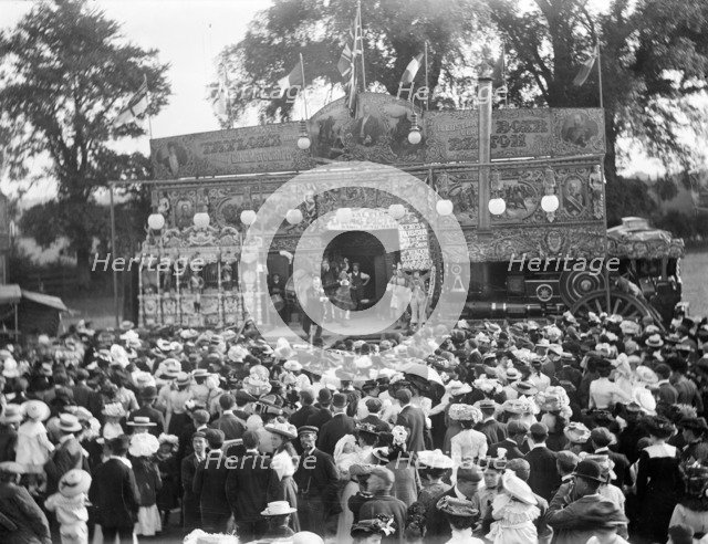 Taylor's Cinematograph show and crowd at Witney Fair, Witney, Oxfordshire, c1860-c1922. Artist: Henry Taunt