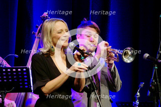 Jack Kendon and Imogen Ryall, Ropetackle Arts Centre, Shoreham, West Sussex, Jan 2016. Artist: Brian O'Connor.