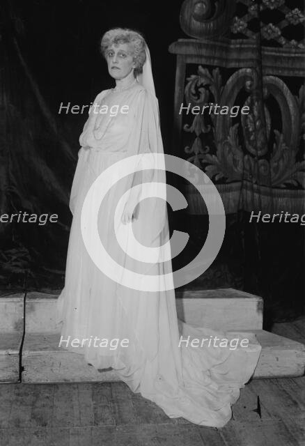 Mrs. Oliver Harriman, 1917. Creator: Bain News Service.