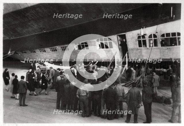Passengers boarding Zeppelin LZ 127 'Graf Zeppelin', 1933. Artist: Unknown