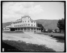 Lake Dunmore House, Green Mountains, between 1900 and 1906. Creator: Unknown.
