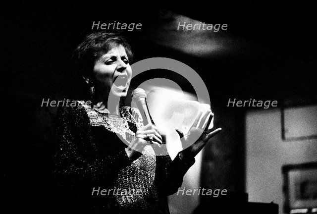 Marlene VerPlanck, Watermill, Jazz Club, Dorking, Surrey, Mar 1999. Artist: Brian O'Connor.