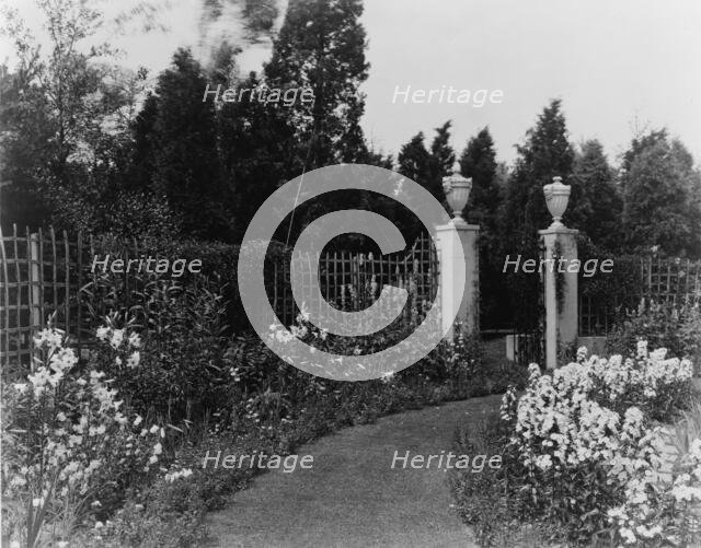 "Beacon Hill House," Arthur Curtiss James house, Newport, Rhode Island, 1917. Creator: Frances Benjamin Johnston.