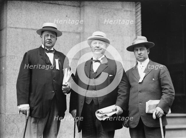 Democratic National Convention - Col. P. Denton, Col. John I. Martin, Jay Cairns, 1912. Creator: Harris & Ewing.