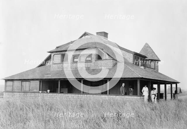 Easthampton - Home of E.E. McCall, between c1910 and c1915. Creator: Bain News Service.