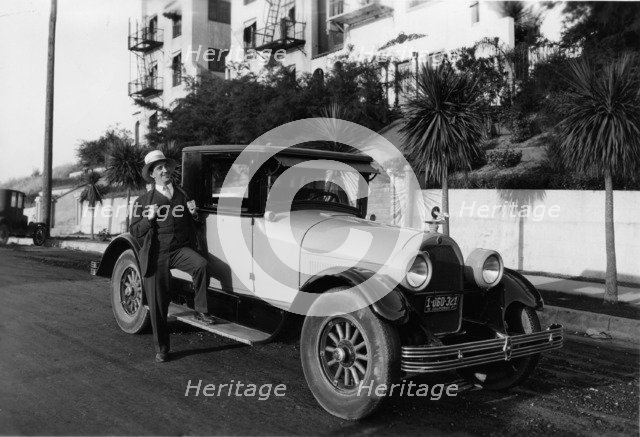 1926 Peerless Artist: Unknown.