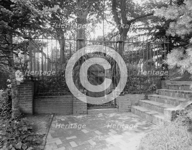 The Old tomb at Mt. Vernon, c.between 1910 and 1920. Creator: Unknown.