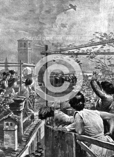 'les premieres operations Italiennes; un biplan autrichien sur Venise le 24 mai', 1915. Creator: R Paoletti.