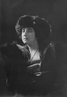 Mrs. Edwin R. Campbell, portrait photograph, 1919 Feb. 7. Creator: Arnold Genthe.