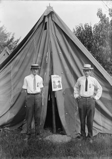 Gettysburg Reunion: G.A.R. & U.C.V. - Scenes at The Encampment, 1913. Creator: Harris & Ewing.