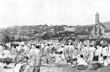 ''Un grand marche a Tananarive; Iles Africaines de la mer des Indes', 1914. Creator: Unknown.