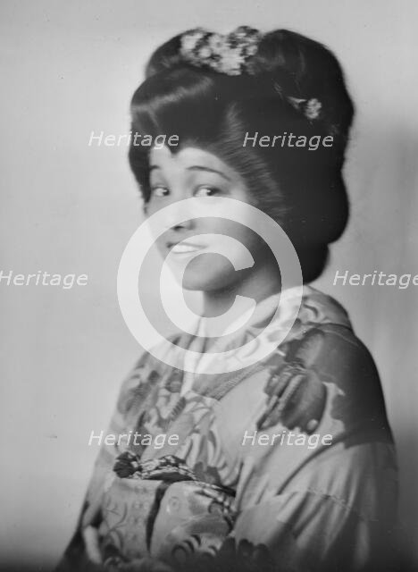 Miss H. Onuki, portrait photograph, 1919 Sept. 20. Creator: Arnold Genthe.