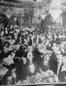 Cafe, New Year's Eve, between c1910 and c1915. Creator: Bain News Service.