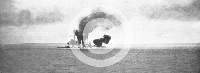 'Un nouvel ennemi: Le Bulgare; La flotte russe ouvrait alors les hostilites par le...1915 (1924). Creator: Unknown.