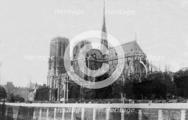 Paris - Eglise Notre-Dame L'Abside, 1847. Creator: Unknown.
