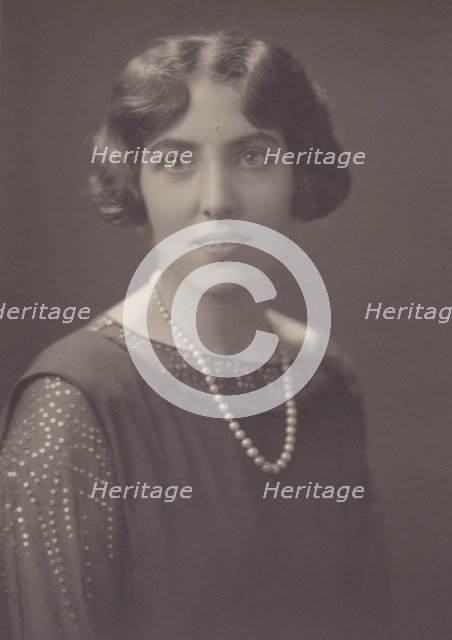 Duchess Elisabetta Sasso-Ruffo di Sant Antimo (1886-1940) , 1937.