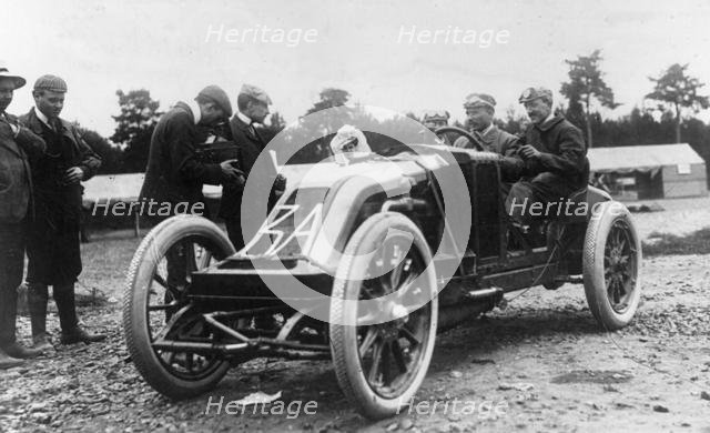 1906 Renault, Szisz in Grand Prix de L'ACF. Creator: Unknown.