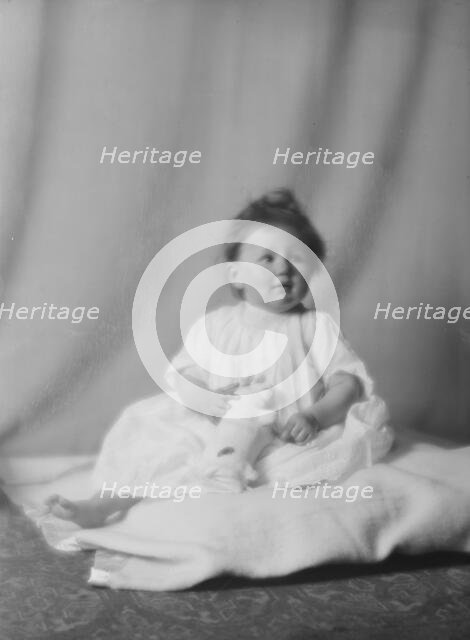 Rainsford baby, portrait photograph, 1916. Creator: Arnold Genthe.