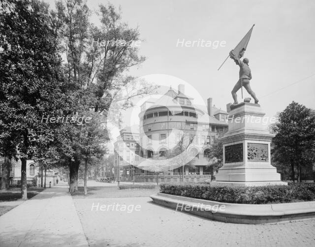 Jasper Monument and the De Soto Hotel, Savannah, Ga., c.between 1910 and 1920. Creator: Unknown.