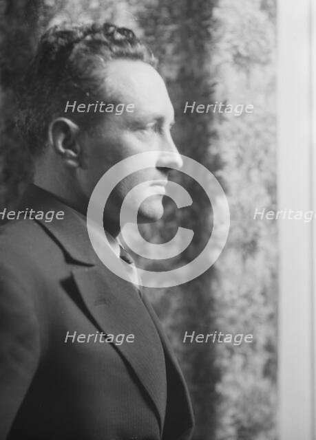 Byrd, Richard Evelyn, Commander, portrait photograph, 1928 May 9. Creator: Arnold Genthe.