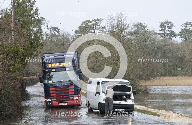 Van stranded in floods at Beaulieu 2008. Artist: Unknown.