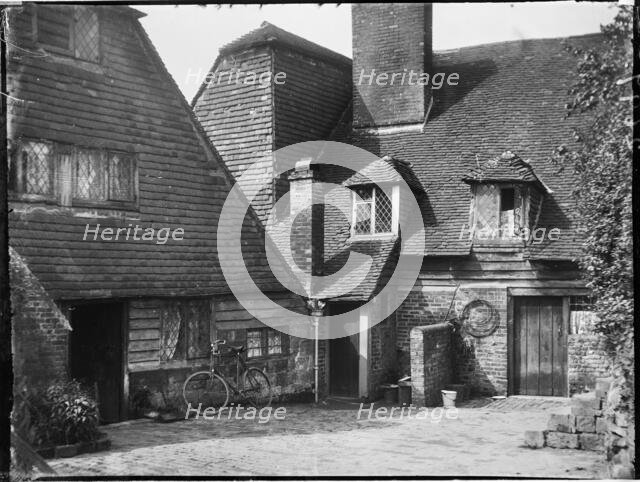 Groombridge, Speldhurst, Tunbridge Wells, Kent, 1911. Creator: Katherine Jean Macfee.