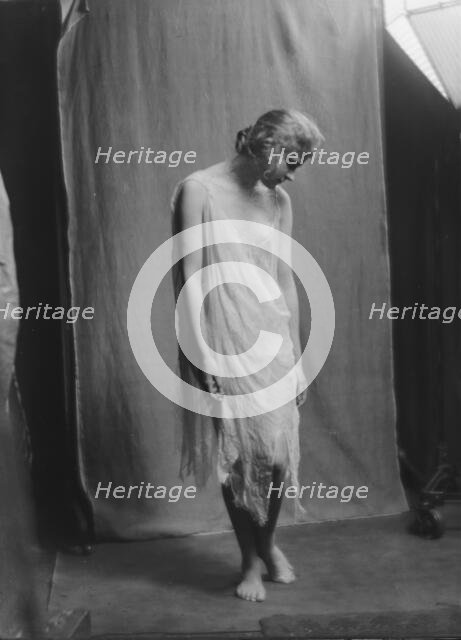Florence Noyes dancers, between 1915 and 1918. Creator: Arnold Genthe.