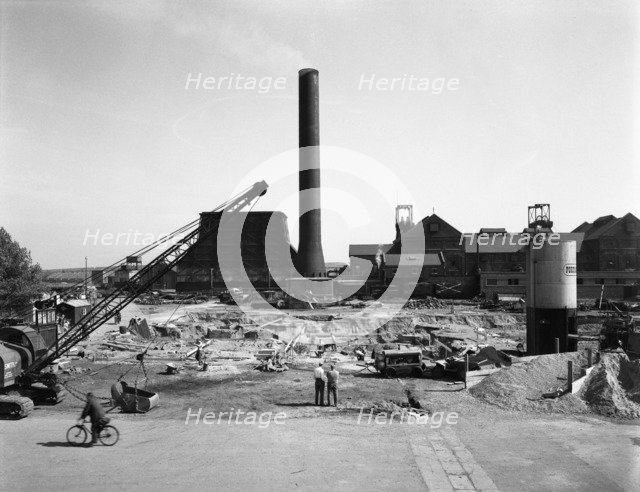 Markham Main Colliery, Armthorpe, near Doncaster, South Yorkshire, 1961. Artist: Michael Walters