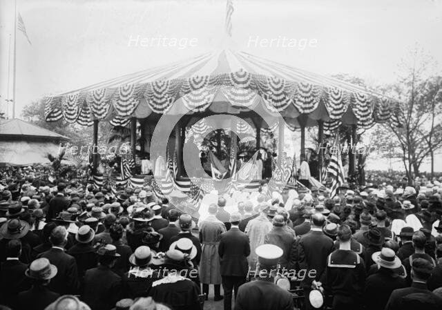 Field Mass, 30 May 1918. Creator: Bain News Service.