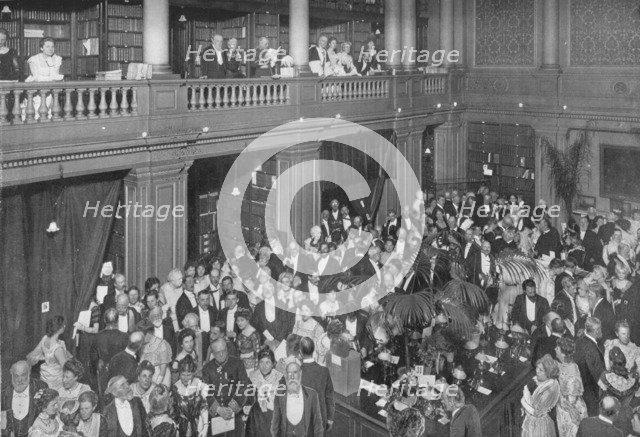 'Ladies' night' at the Royal Society, London, c1903 (1903). Artist: Unknown.